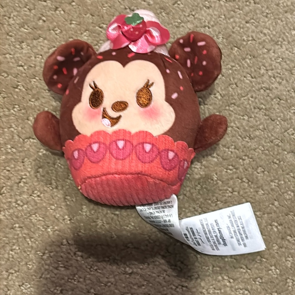 Disney Munchlings Baked Treats Minnie Wild Strawberry Cupcake Plush